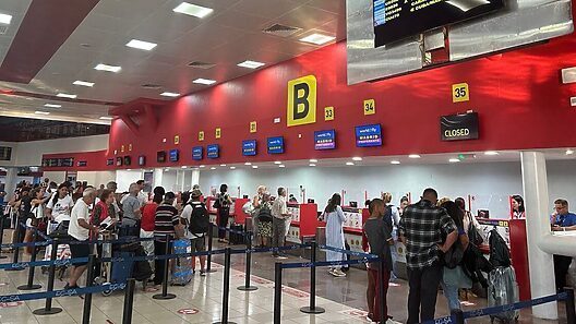 Viajes a Cuba en 2025: se desploman las entradas de emigrados cubanos