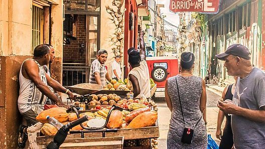 Suben los precios y se eliminan subsidios: polémicas medidas del nuevo plan económico en Cuba