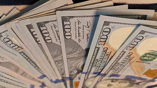 Así han aumentado el precio del dólar y del euro al cierre de marzo: Tasas de cambio en el mercado informal de divisas en Cuba