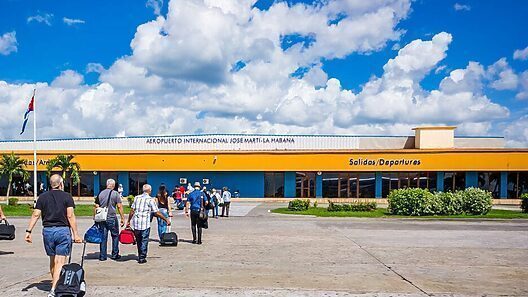 Turismo en Cuba se desploma en temporada alta: ¡ni los rusos viajan!