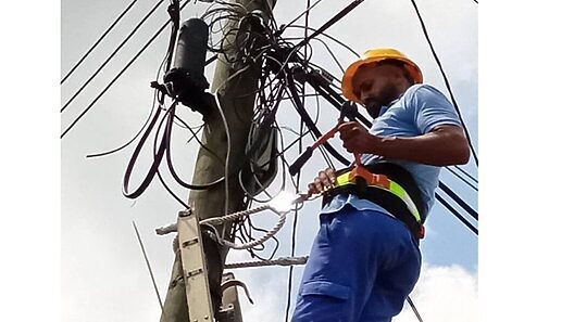 Aumenta robo de cables telefónicos en La Habana