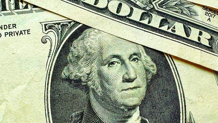 El precio del dólar sube en las últimas horas en Cuba. Tasas de cambio del mercado informal cubano