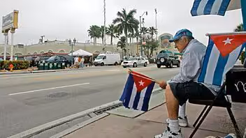 cubanos miami vuelos remesas