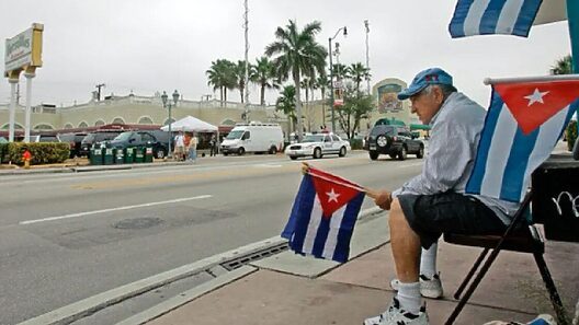 ¿Cero remesas y vuelos a Cuba? Cubanos de Miami opinan: «No saben cuánto cuesta ganar el dinero aquí»