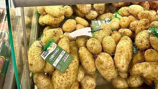 Cuba: venta de papas de producción nacional en dólares genera polémica