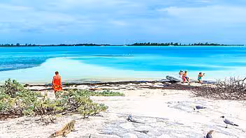se hunde turismo cuba
