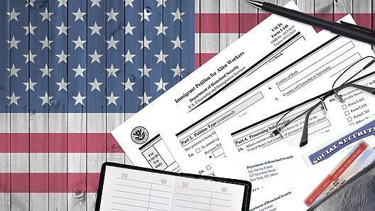 USCIS actualiza formularios para visados y residencia temporal desde este mes