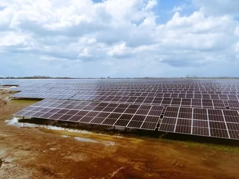 Cuba instala 344 sistemas fotovoltaicos en Holguín con apoyo del proyecto canadiense Former