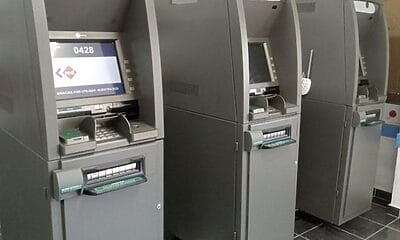 cajeros bancos dinero efectivo