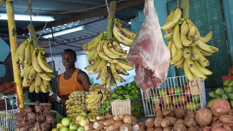 Precios en Cuba ¿Qué puede comprar un cubano jubilado o con el salario promedio actual?