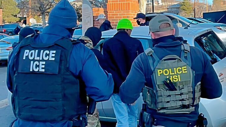 ICE arresta a más de 2.000 inmigrantes indocumentados en un solo día en operativo masivo