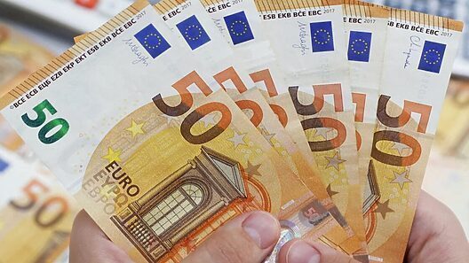 Tasas de Cambio: El euro muestra signos de seguir subiendo y superar los 400 pesos