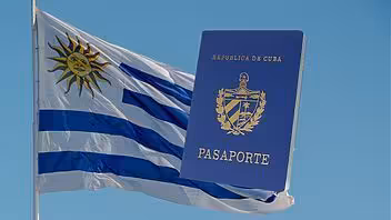 Uruguay atrae a miles de migrantes cubanos y estudia nuevas residencias