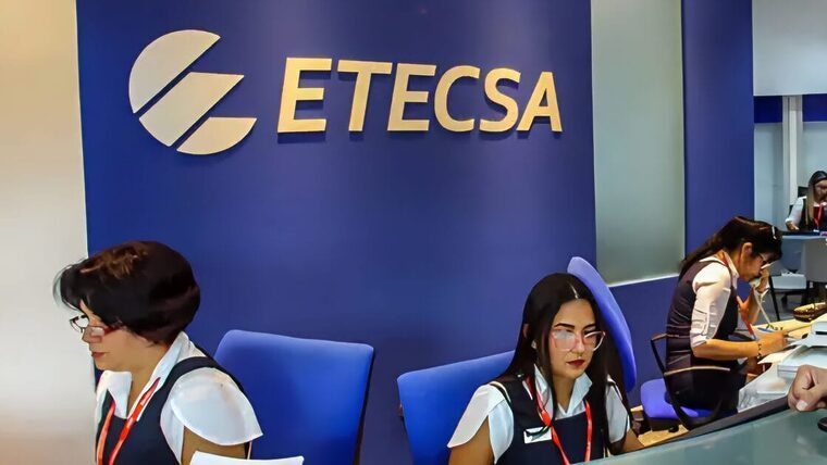 Directivos de ETECSA promocionan nueva oferta internacional por el Día de los Padres «como si no hubiera pasado nada»