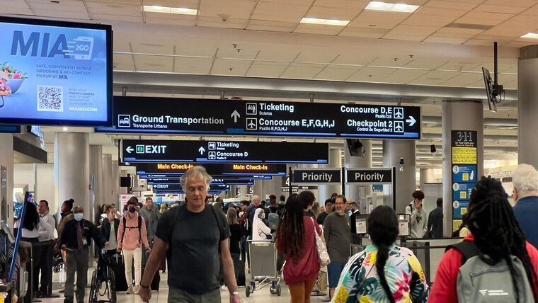 Aerolínea estadounidense que vuela desde Florida suspende sus vuelos y operaciones de manera imprevista