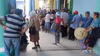 jubilados pago luz teléfonos