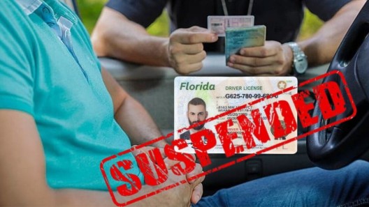 Miles de cubanos en Florida podrían perder su licencia de conducir