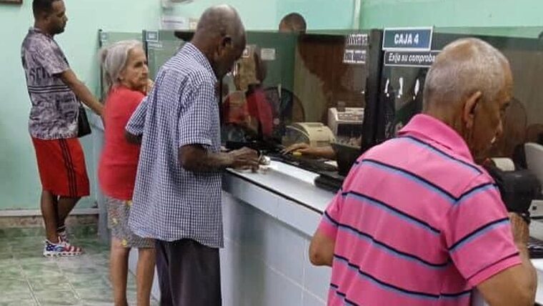 Bajar la edad de jubilación y mejorar pensiones: cubanos reclaman cambios en el nuevo Código de Trabajo