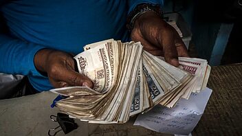 salarios en cuba