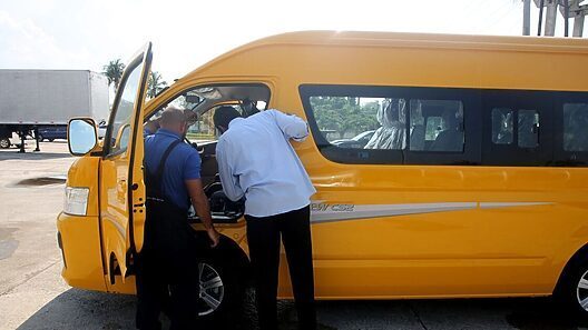 Al menos 100 microbuses para mejorar el transporte urbano en La Habana