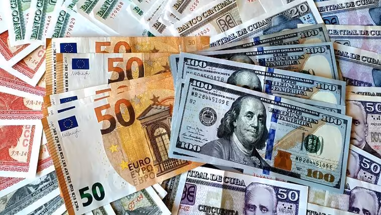 Se disparan el precio del dólar y el euro en Cuba