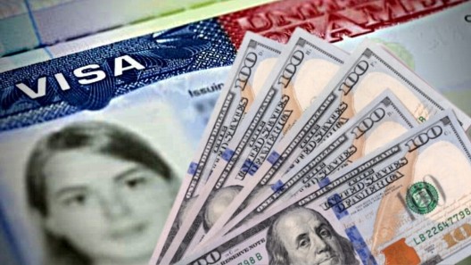 Tendrás que pagar 250 dólares más si quieres una visa de Estados Unidos