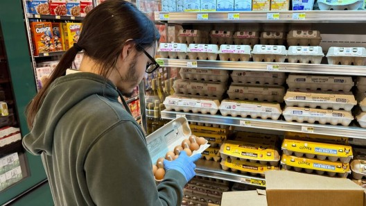 Se dispara la inflación en Estados Unidos al 2,7% debido a los aranceles y la política económica de Trump