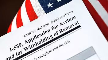 No te confíes con tu solicitud de asilo: ten en cuenta estos errores que te pueden costar la deportación