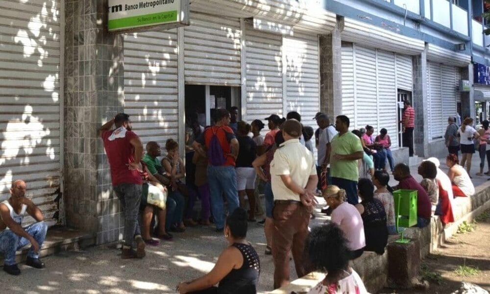 caos dinero cajeros cuba