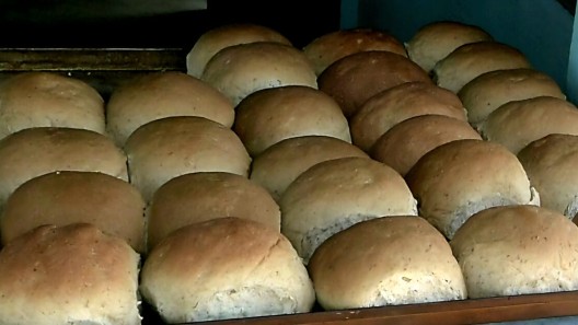 Otra vez dificultades con la harina de trigo para el pan en Cuba. Irregularidades con otros alimentos de la canasta básica