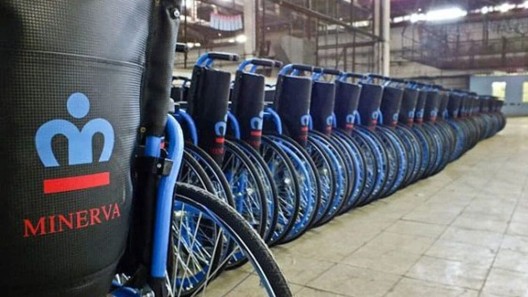 Cuba reanudó la fabricación de sillas de ruedas tras años de paralización