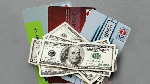 Esto es lo que puedes transferir en USD desde tu tarjeta magnética en Cuba