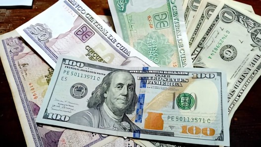 Increíble a cómo está el precio del dólar y el euro en el mercado informal de divisas. Tasas de cambio hoy en Cuba