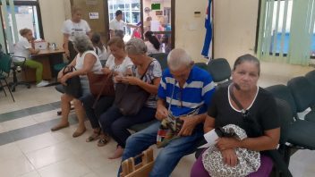 jubilados bancos cuba