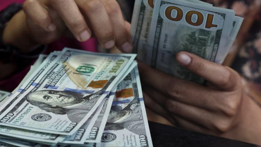 Precio del dólar y el euro siguen marcando récord en el mercado informal: Tasa de cambio actualizada hoy en Cuba