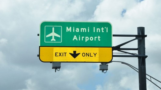 Feriado récord: así afectará a tu vuelo la reducción en Aeropuerto de Miami
