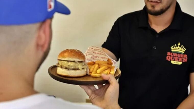 burguer king kfc starbucks cuba