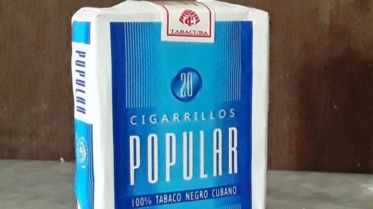 Popular, H. Upmann y Englishman: precios de los cigarros que sorprenden a los cubanos