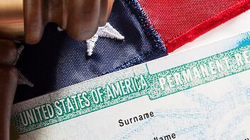 cubanos uscis ley ajuste
