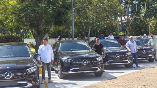 Arranca en Cuba polémica venta de autos Mercedes Benz para estos productores