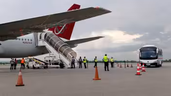 Estados Unidos devuelve a Cuba a 127 migrantes irregulares en un nuevo vuelo de repatriación