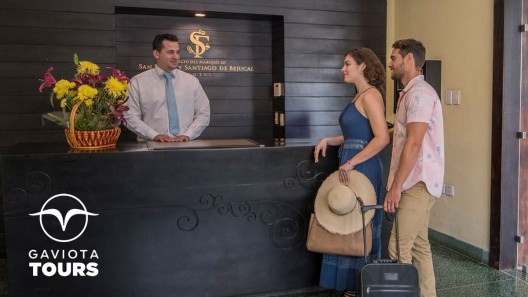 Hoteles cubanos buscan personal en feria de empleo ante la falta de trabajadores calificados