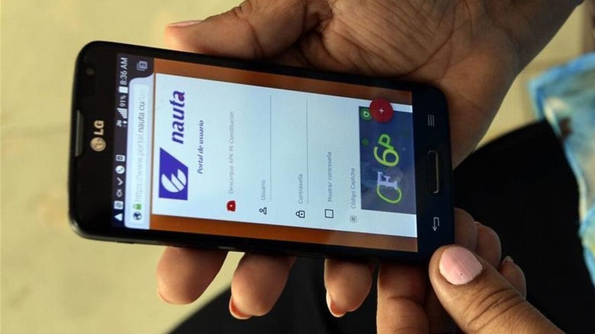 Cubanos denuncian fallas en los datos móviles de ETECSA