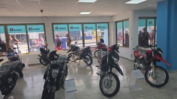 Aunque superan los 2000 dólares, las motos en Cuba no alcanzan
