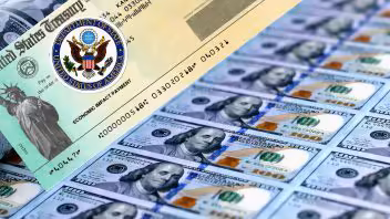 Cheques de 1702 dólares se entregarán en octubre en Estados Unidos