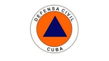 Defensa Civil advierte sobre onda tropical que afecta al Caribe oriental