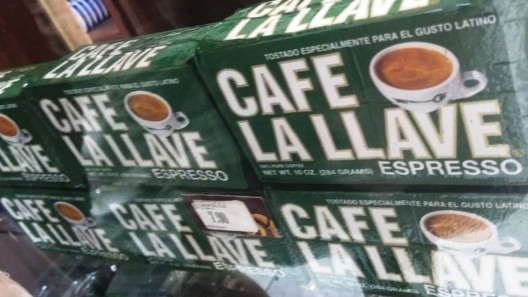 Mandar café a Cuba se complica: precios históricos en Miami golpean a las familias