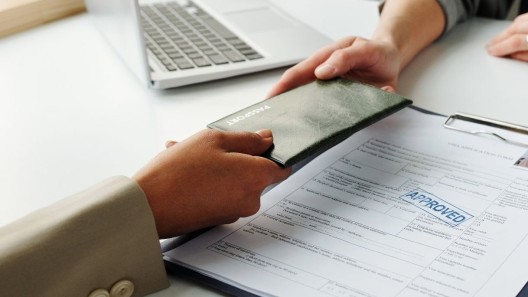Embajada en La Habana lanza vacantes: paga hasta 200 USD semanales