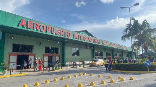 Cada vez menos vuelos de Miami a Cuba: esto es lo que está pasando