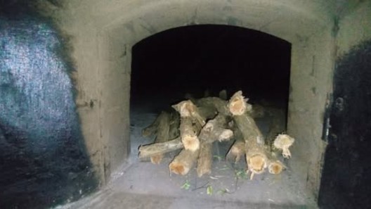 Inaugura horno de leña en panadería cubana y lo llaman “innovación”